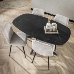HUUS Eettafel Felena