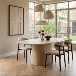 HUUS Eettafel Mara