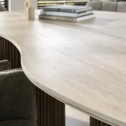 HUUS Eettafel Silvy niervormig